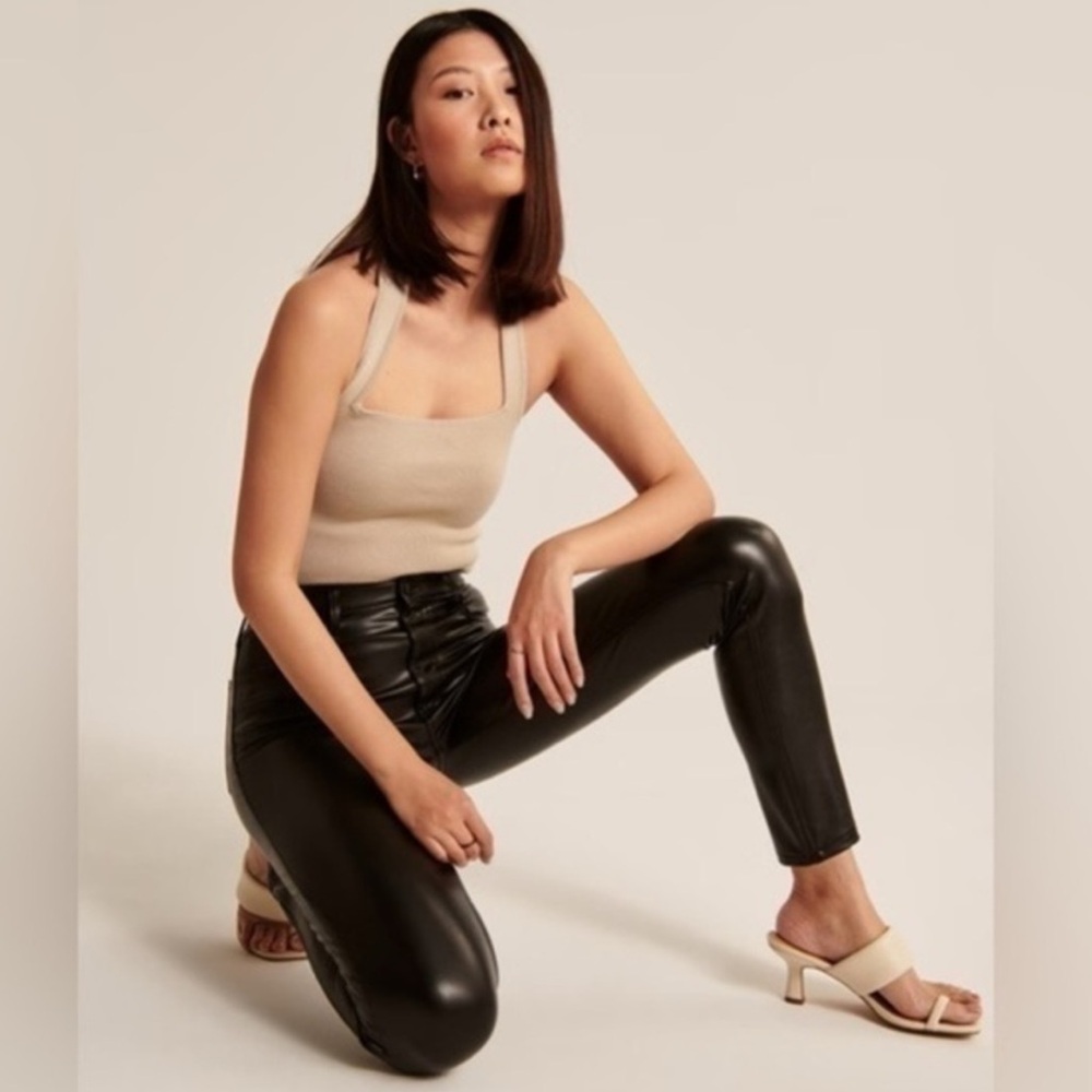 Abercrombie & Fitch Vegan Leather High Rise Skinny Pants - Picture 4 of 10
